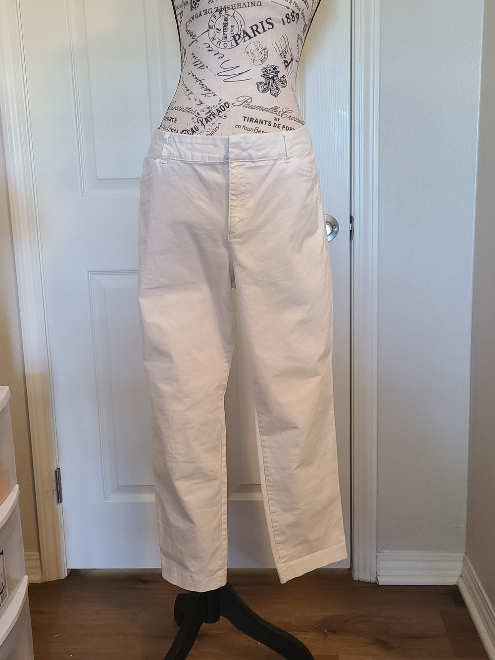 Old Navy Straight-Leg White Jeans